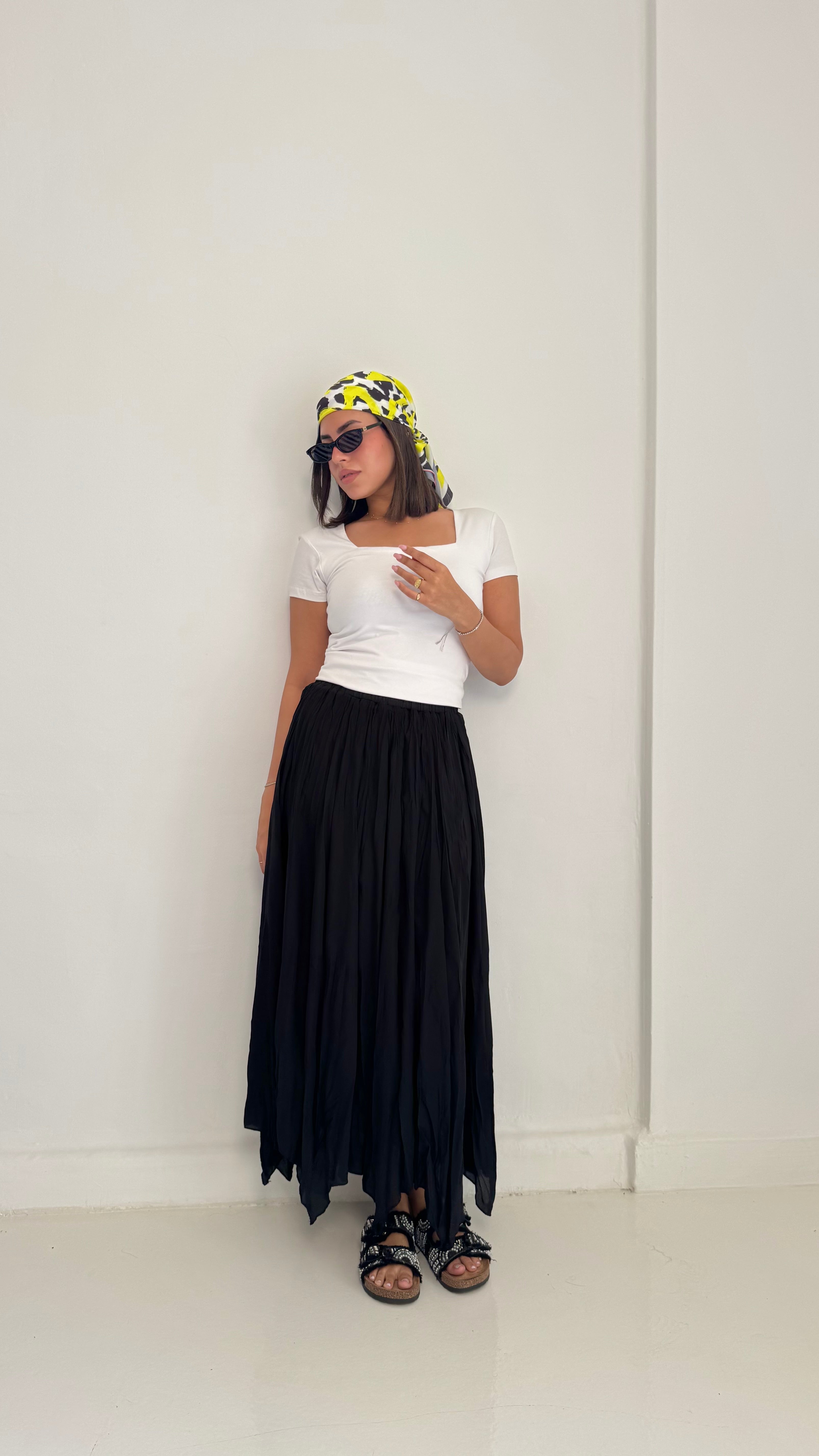 Flowy Crinkle Skirt In Black