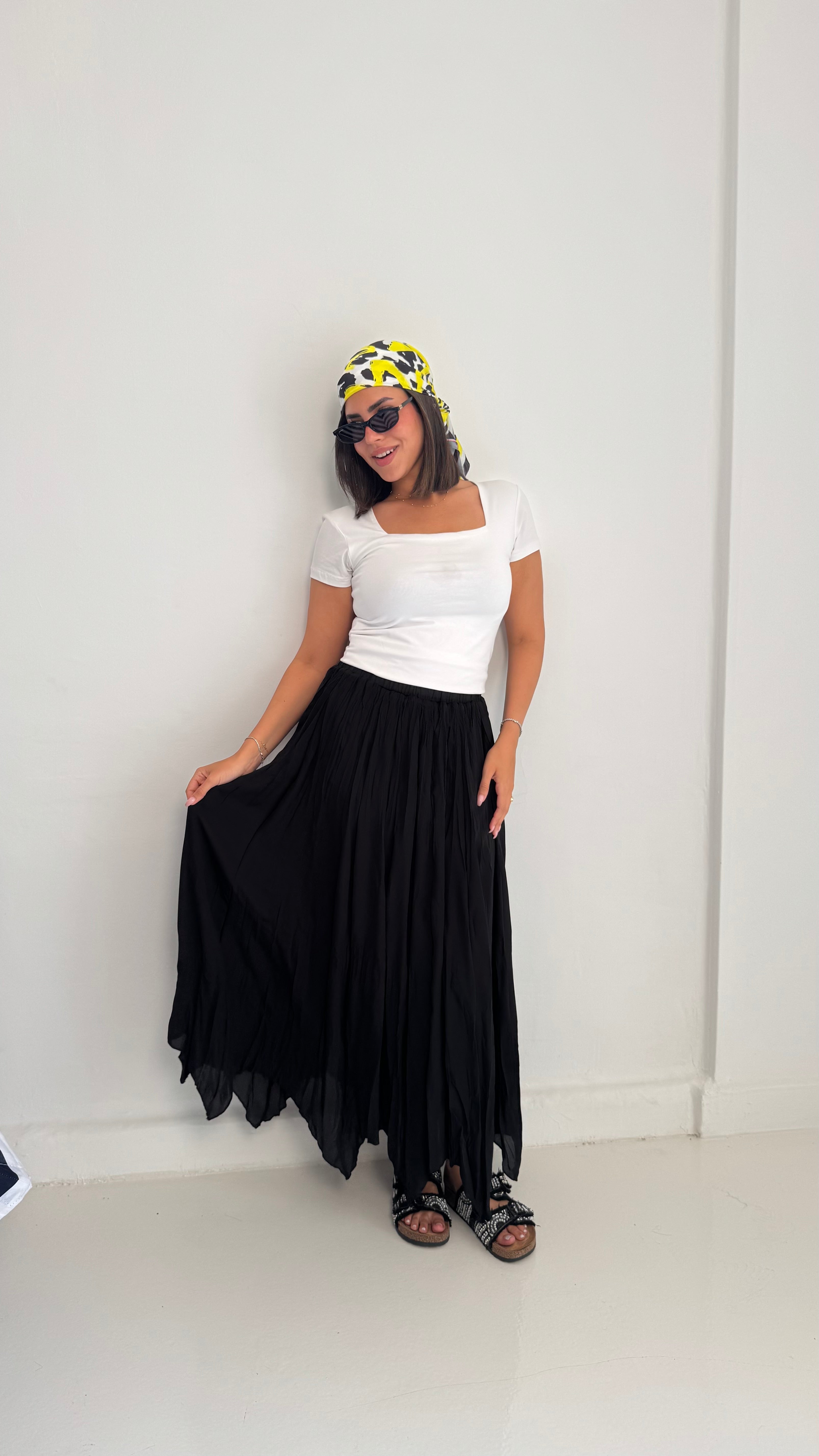 Flowy Crinkle Skirt In Black