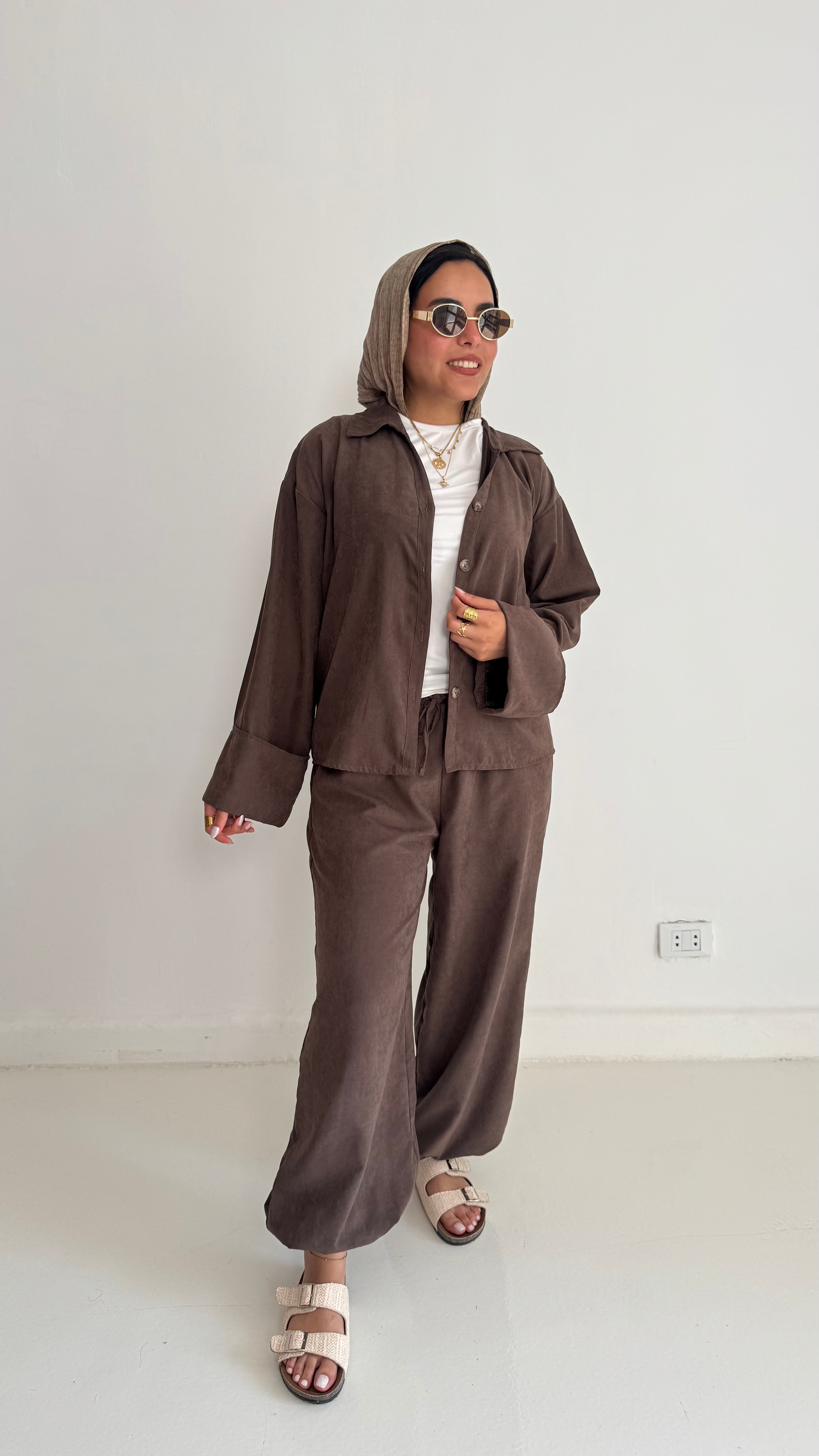 Serene Set In Brown