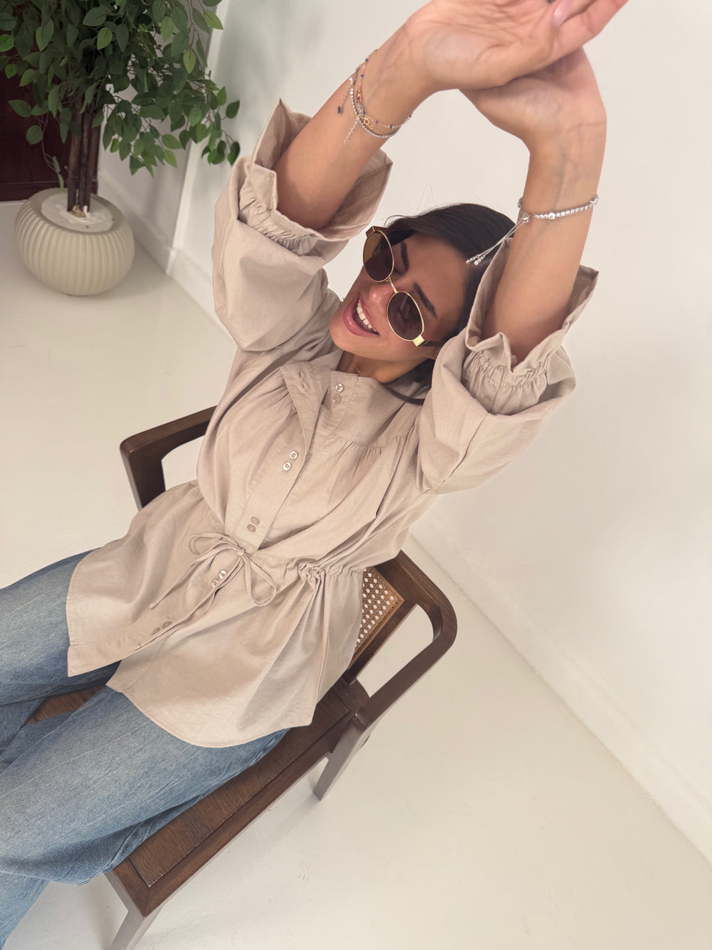 Contour Waist Linen Shirt