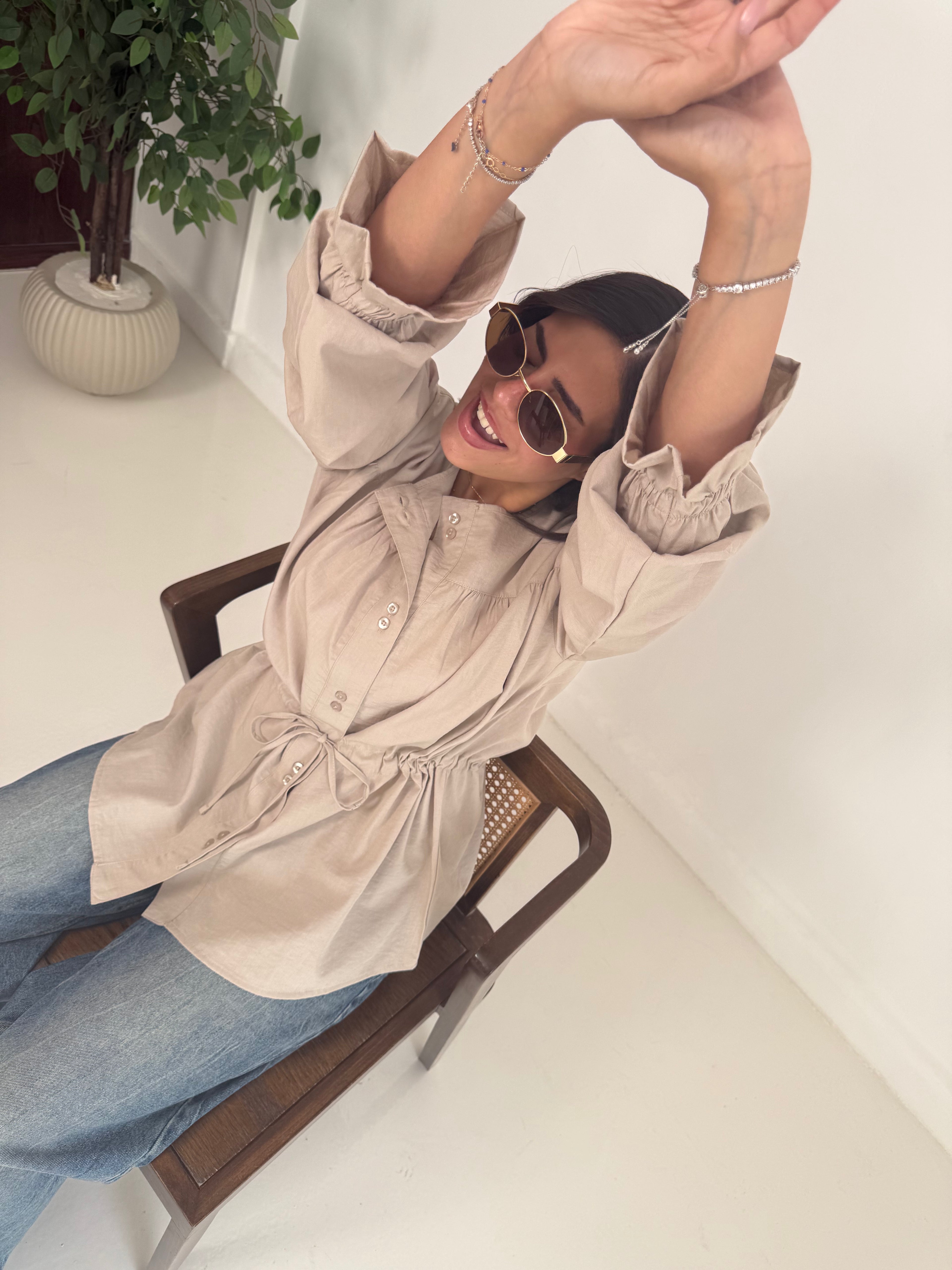 Contour Waist Linen Shirt