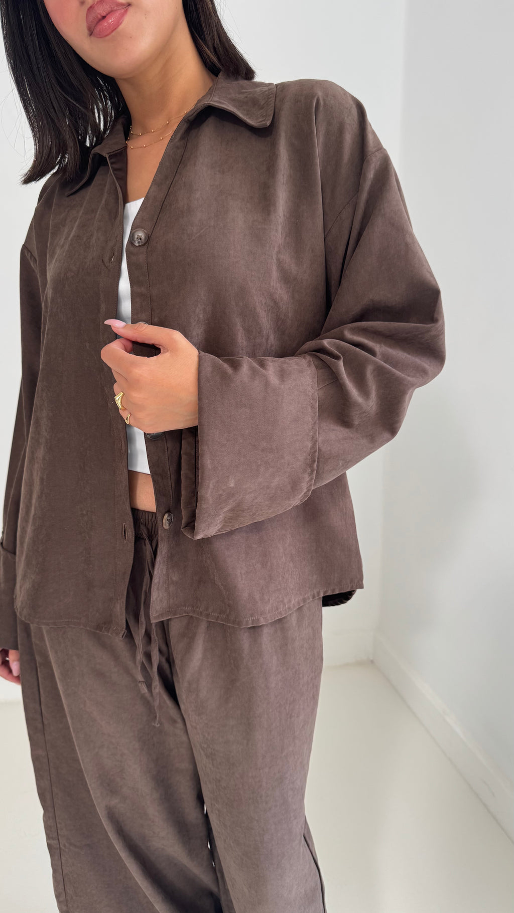 Serene Set In Brown
