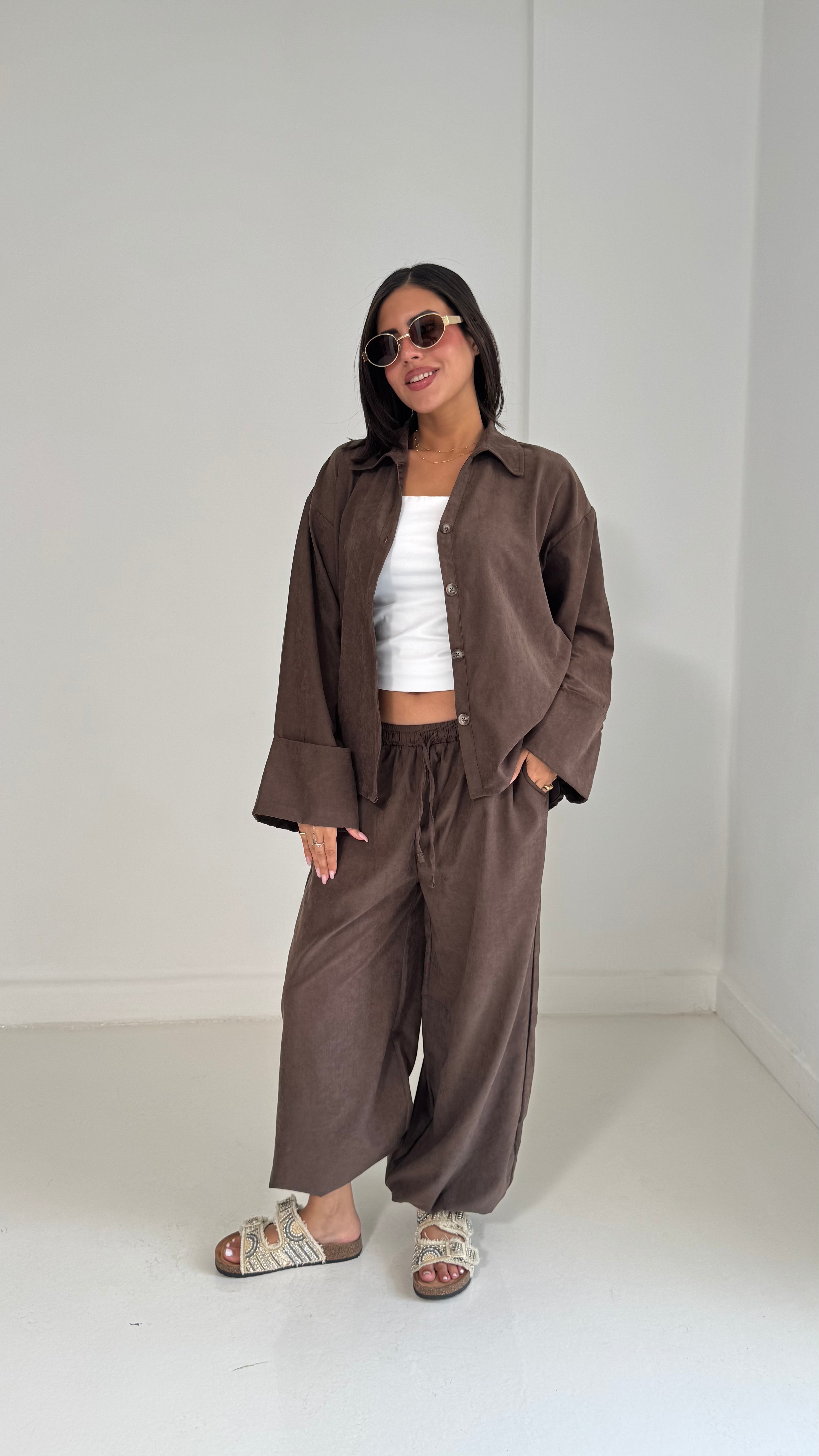 Serene Set In Brown