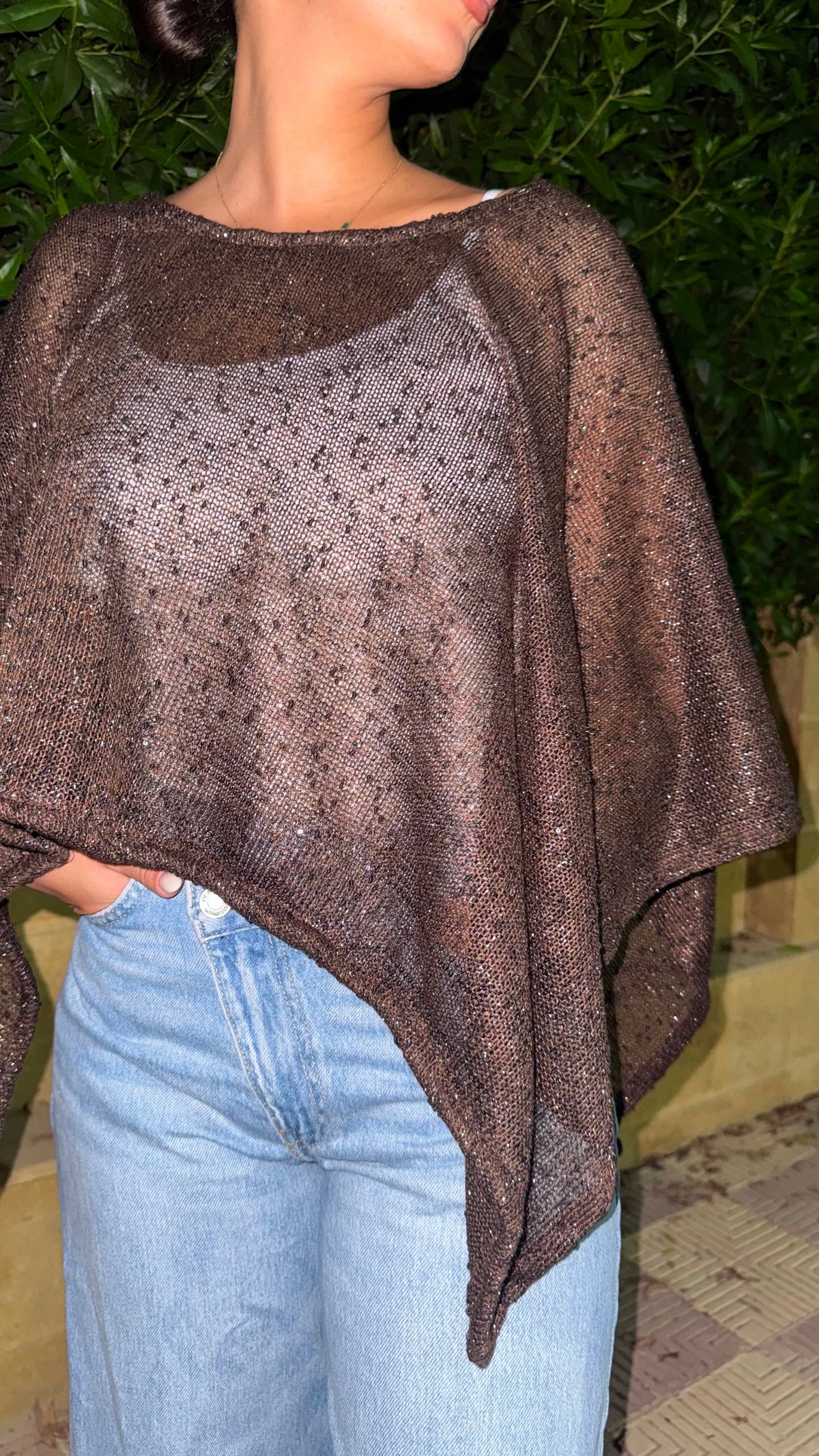 Poncho in brown