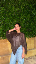 Poncho in brown